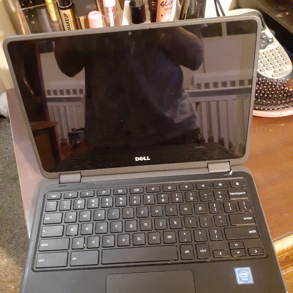 Dell Compact Touchscreen Chromebook